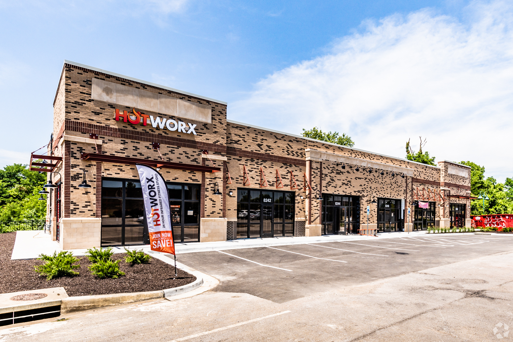 8250 N Oxford St, Kansas City, MO for Rent