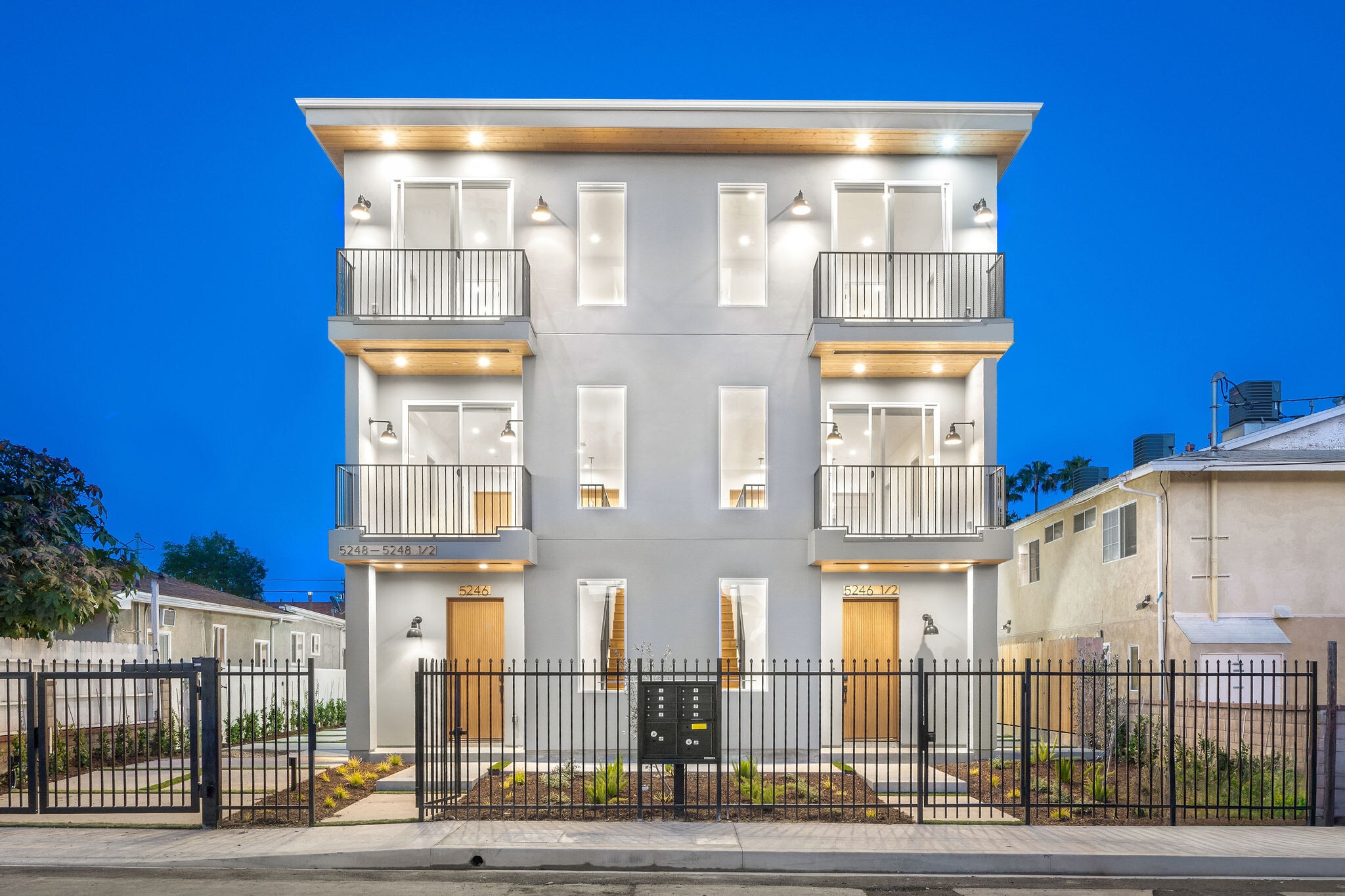 5248 Auckland Ave, North Hollywood, CA for Sale