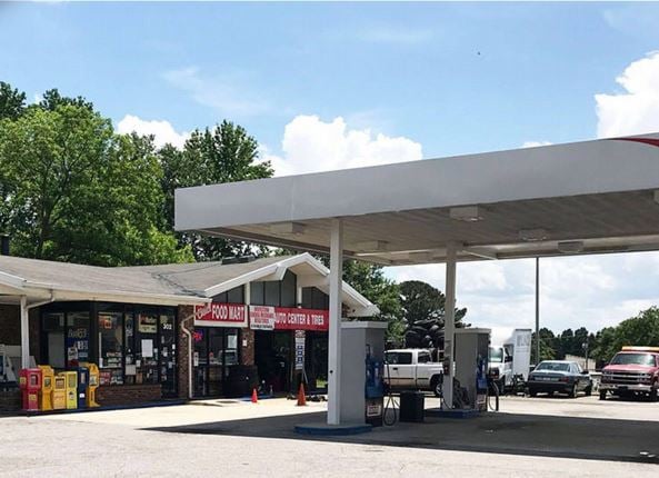 302 N Main St, Fuquay Varina, NC for Rent