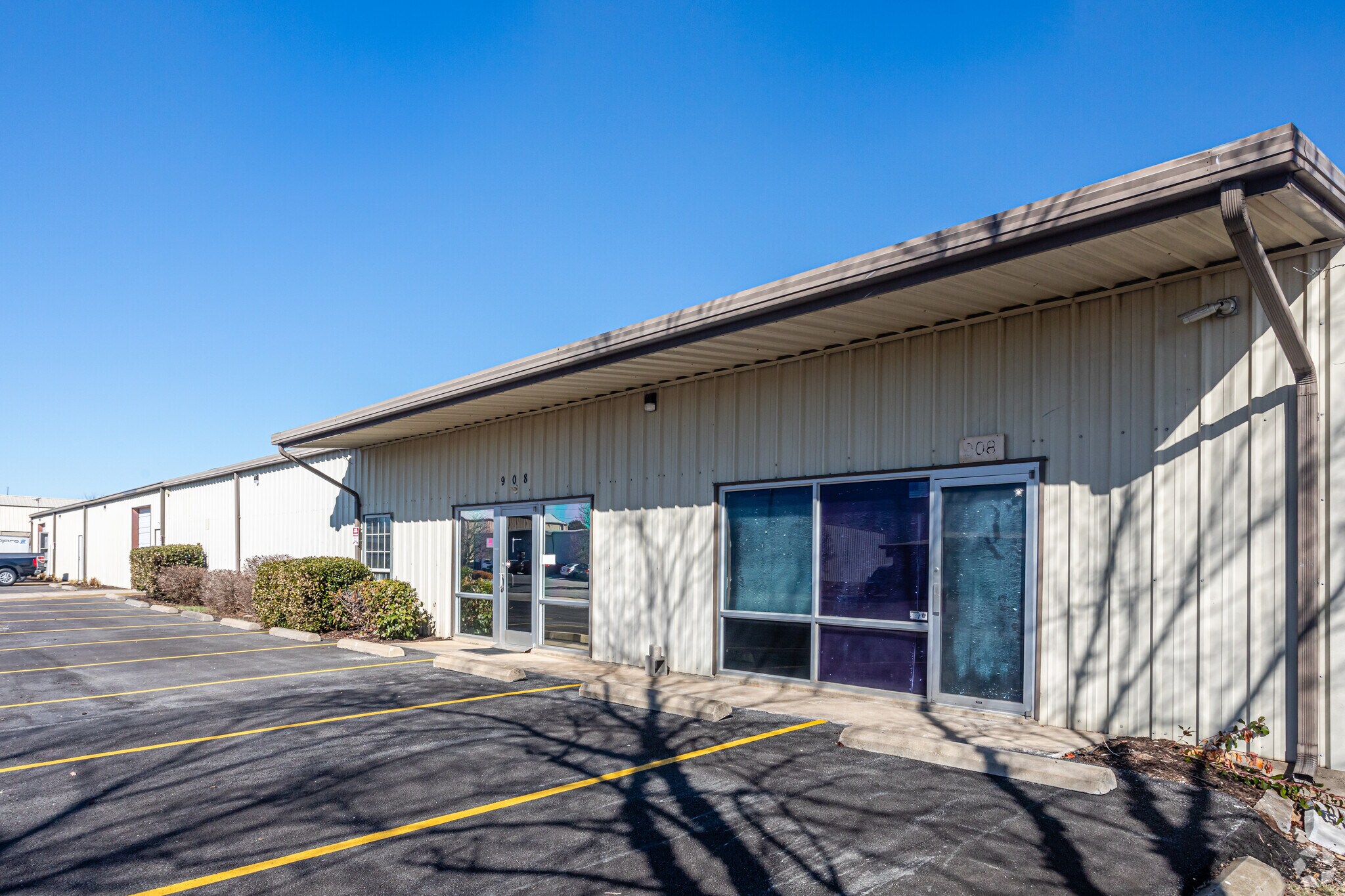 908 SE 21st St, Bentonville, AR for Rent