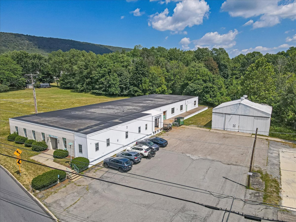 201 Alpha Rd, Wind Gap, PA for Sale