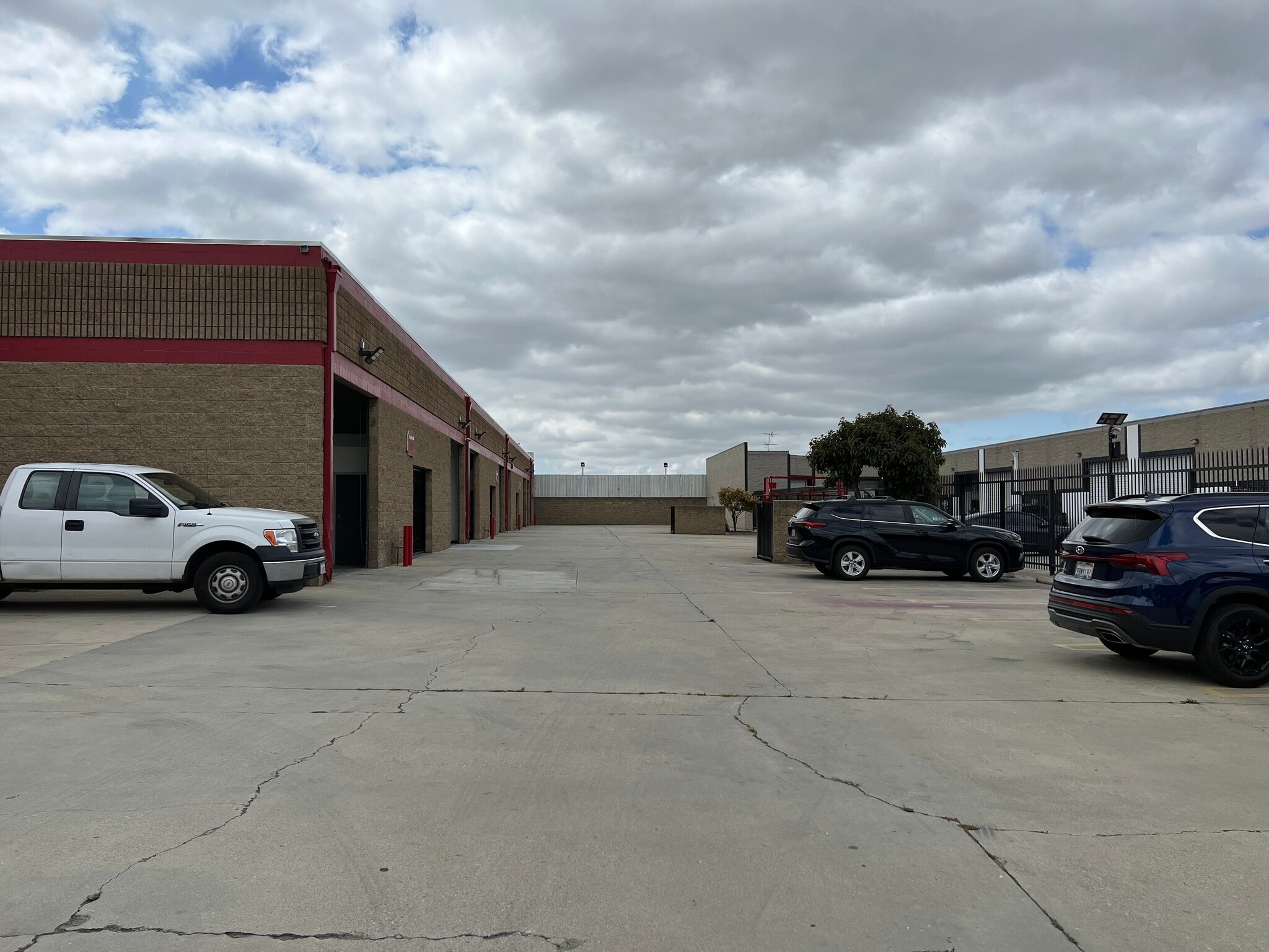 400 W Redondo Beach Blvd, Gardena, CA for Rent