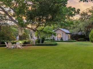 Rockdale, TX Hospitality - 915 E Cameron Ave