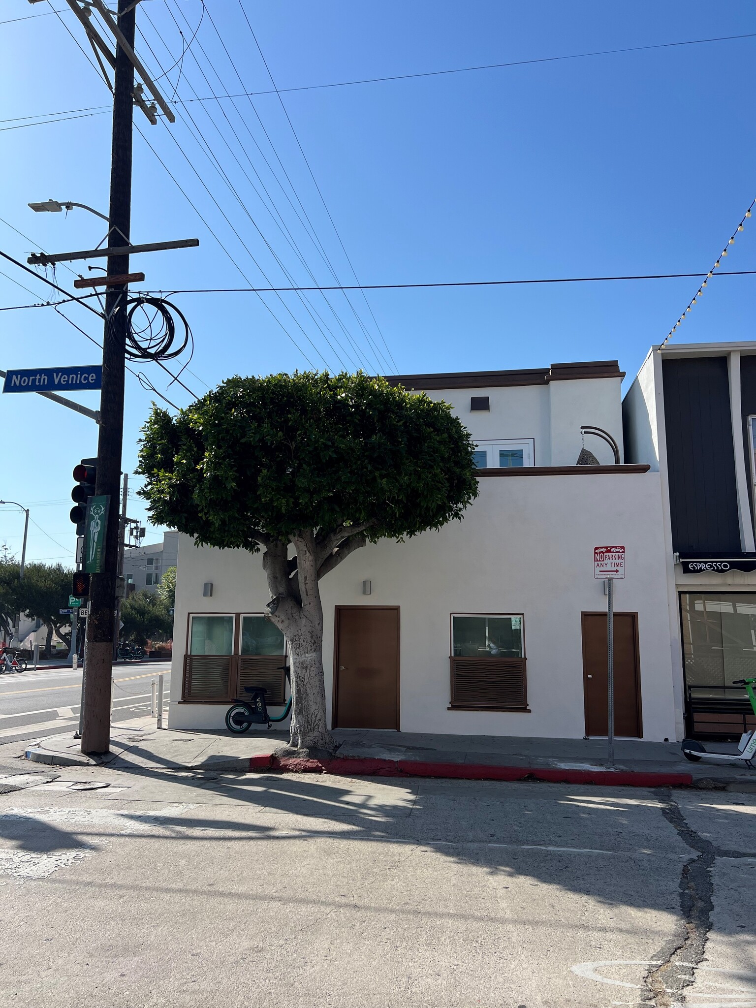 70 N Venice Blvd, Venice, CA for Rent