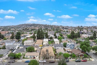 Long Beach, CA Apartments - 2751 E 14th St