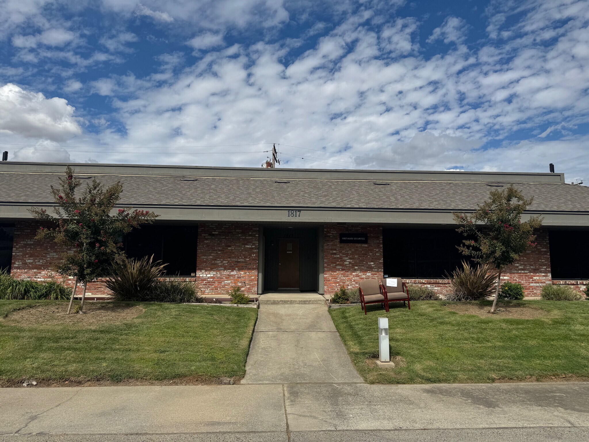 1817 Maryal Dr, Sacramento, CA for Sale