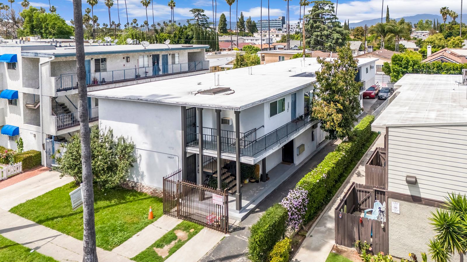 14317 Haynes St, Van Nuys, CA for Sale