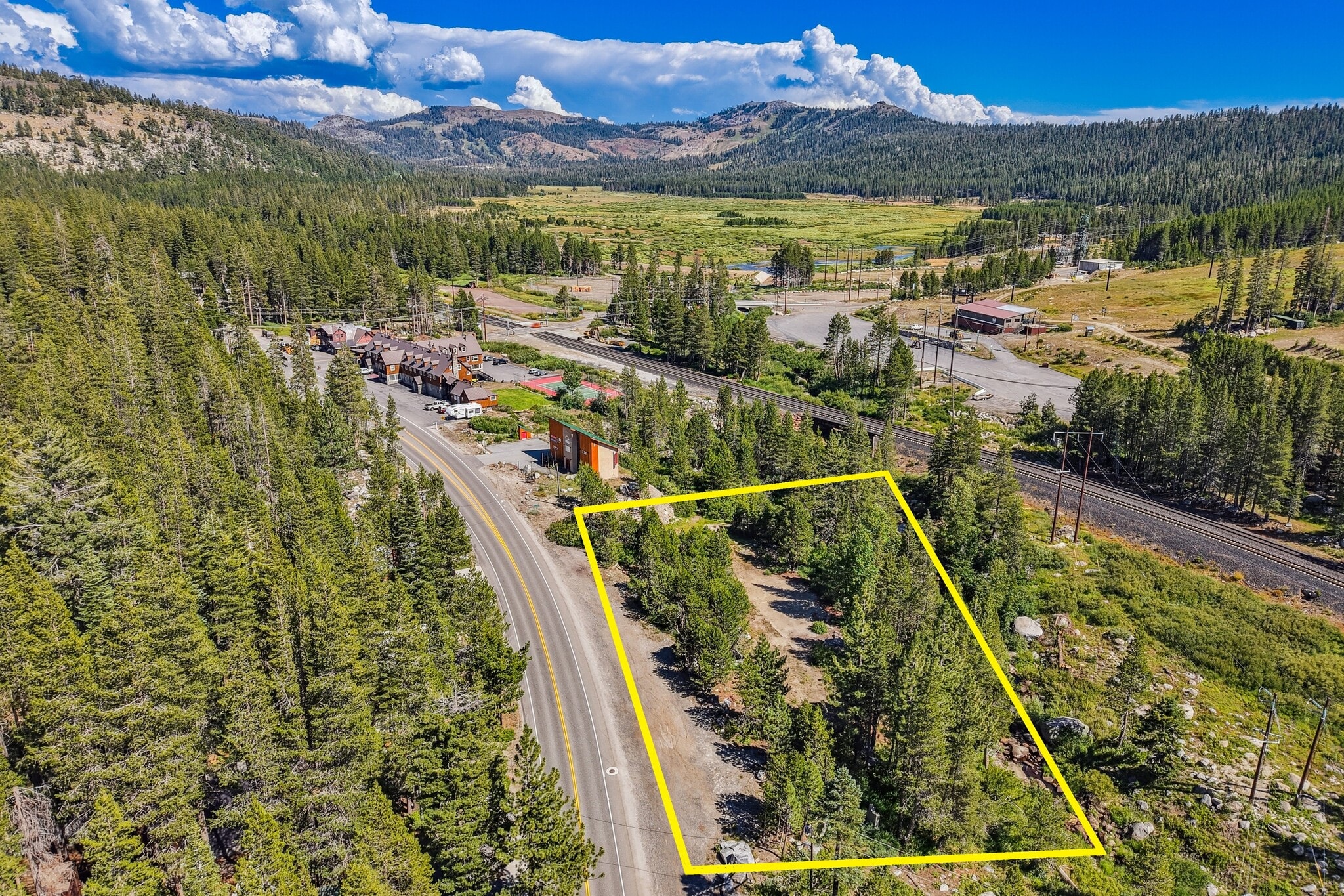 21615-21581 Donner Pass Rd, Soda Springs, CA for Sale