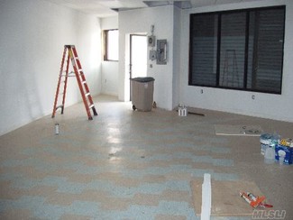 Jamaica, NY Retail - 106-38 150th St