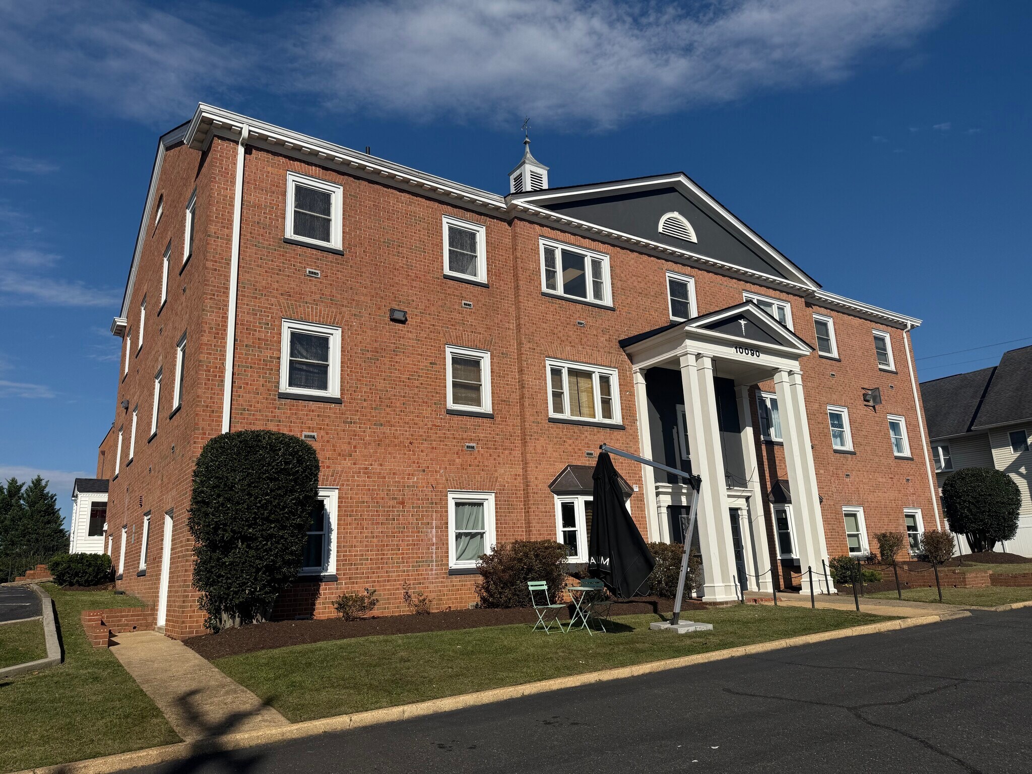 10090 Main St, Fairfax, VA for Rent
