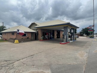 Eagle Lake, TX Retail - 917 E Main St