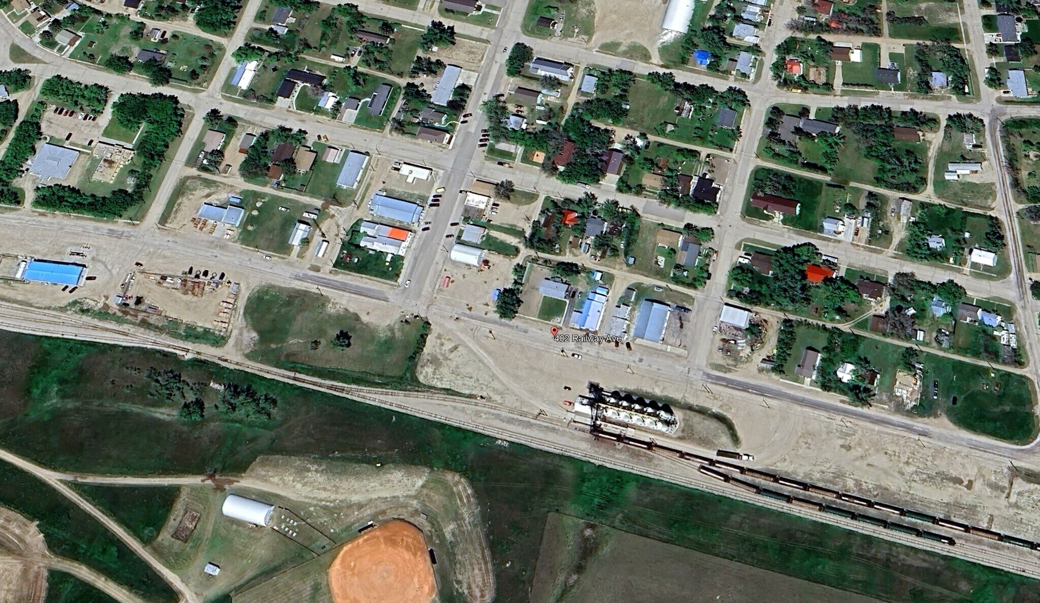 402 Railway Av, Beechy, SK for Sale