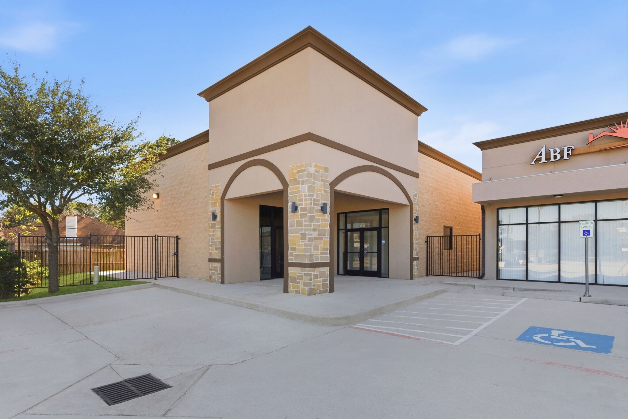 8719 Highway 6 N, Houston, TX for Rent