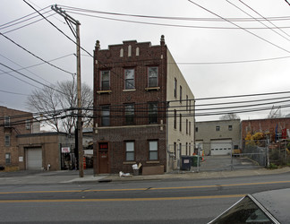 Yonkers, NY Manufacturing - 646-650 Saw Mill River Rd