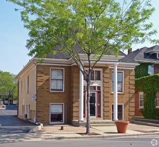 117-121 W. Wesley St, Wheaton