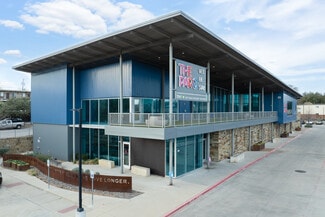 Fort Worth, TX Veterinarian/Kennel - 4801 West Fwy