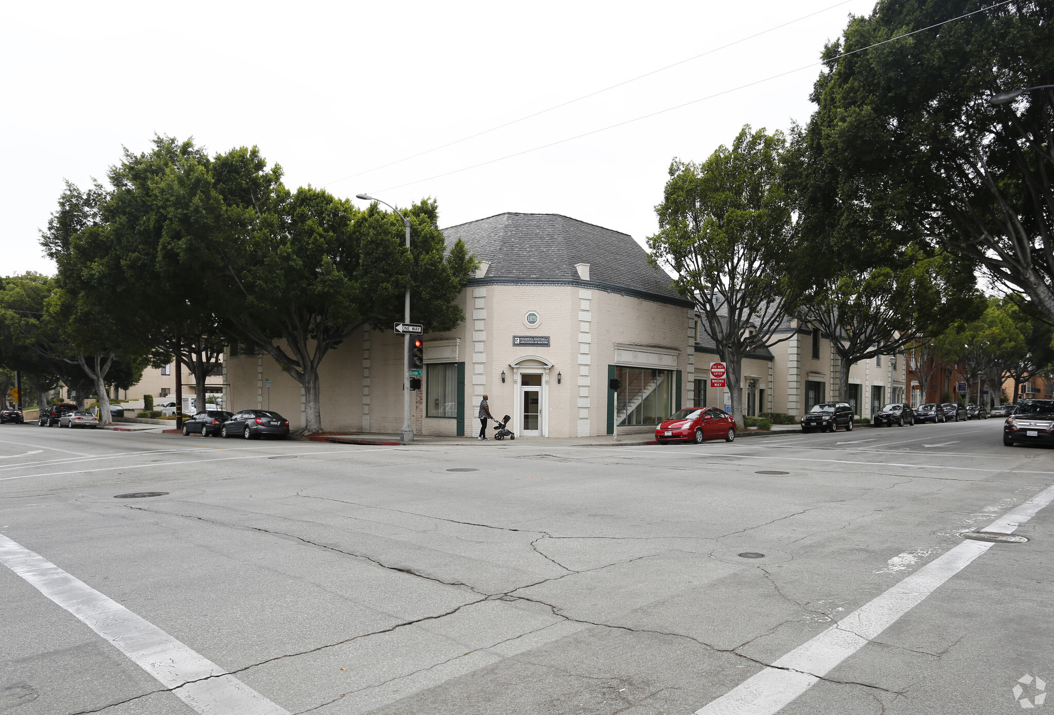 1060-1070 E Green St, Pasadena, CA for Rent