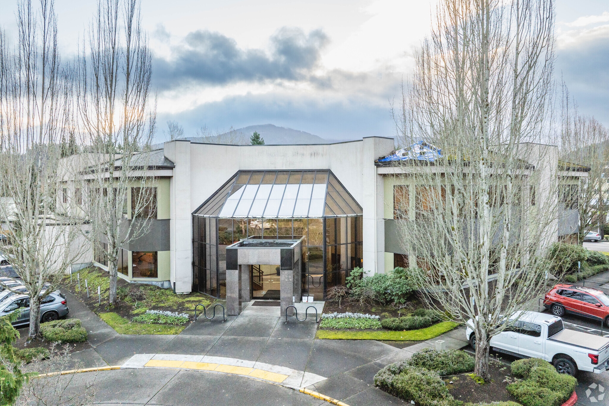 710 NW Juniper St, Issaquah, WA for Rent