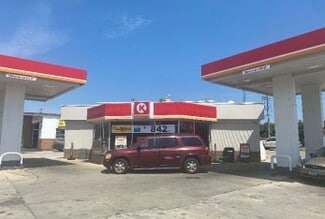 Kankakee, IL Service Station - 590 S Washington Ave