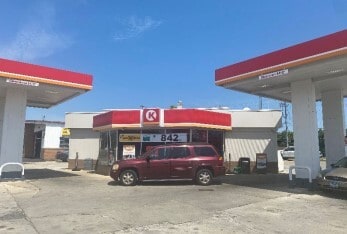 590 S Washington Ave, Kankakee, IL for Sale