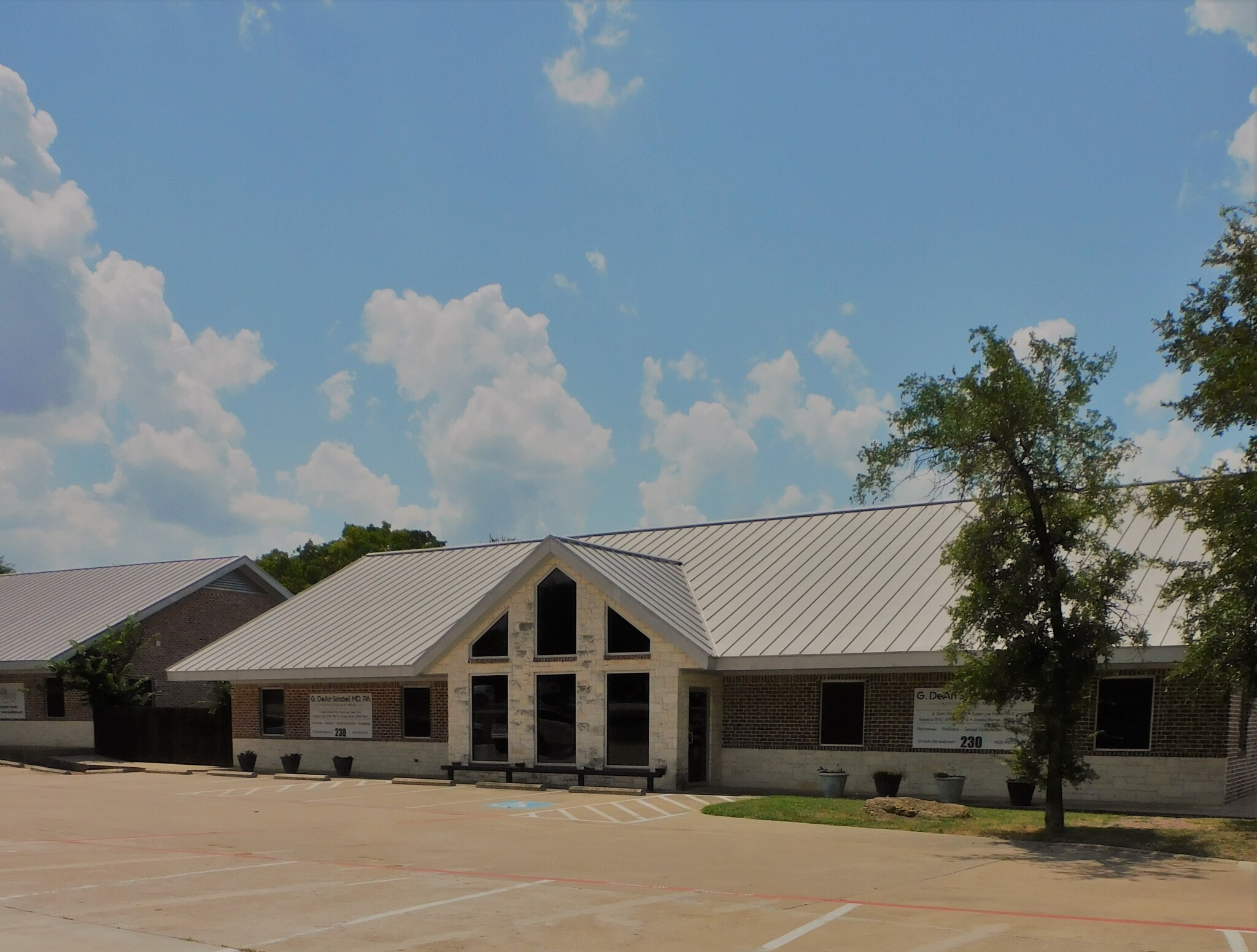 240 E Evergreen St, Sherman, TX for Rent