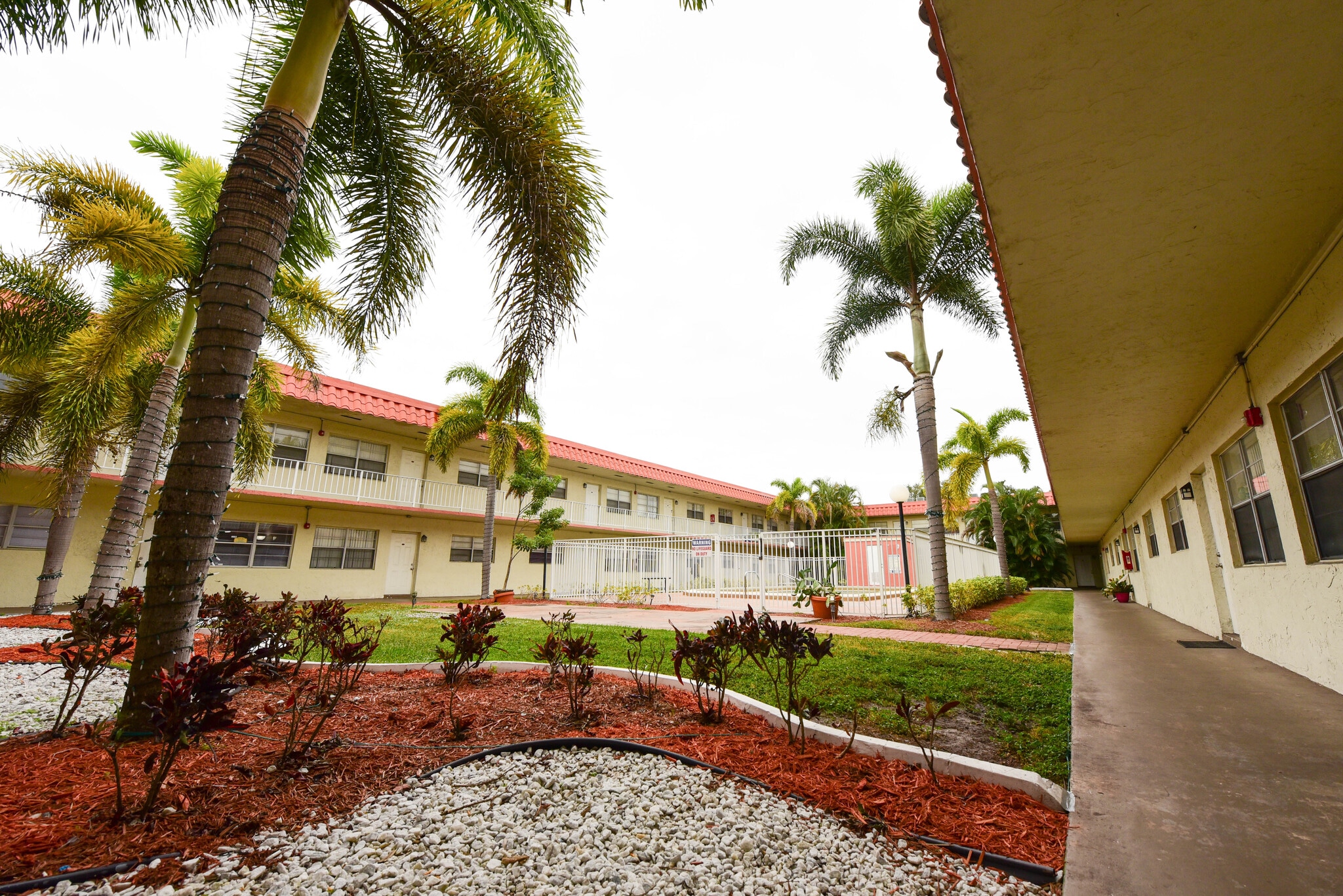 3400-3460 NW 50th Ave, Lauderdale Lakes, FL for Sale