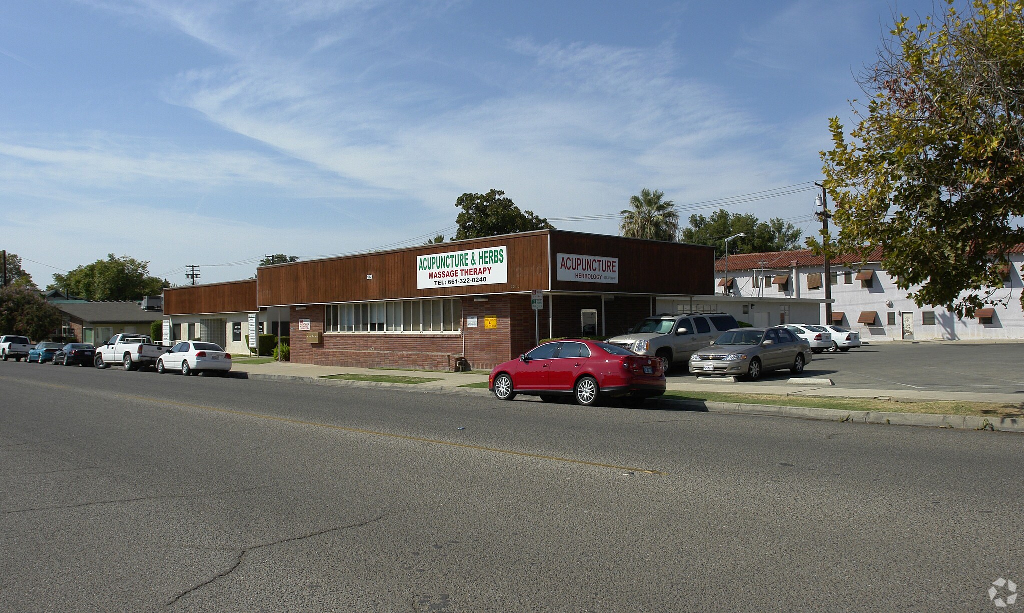 2010-2020 17th St, Bakersfield, CA for Rent