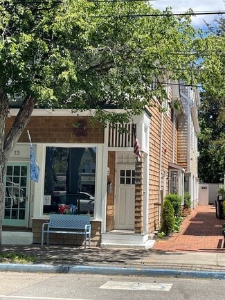 Bellport Village, NY Office/Residential - 15 Bellport Ln