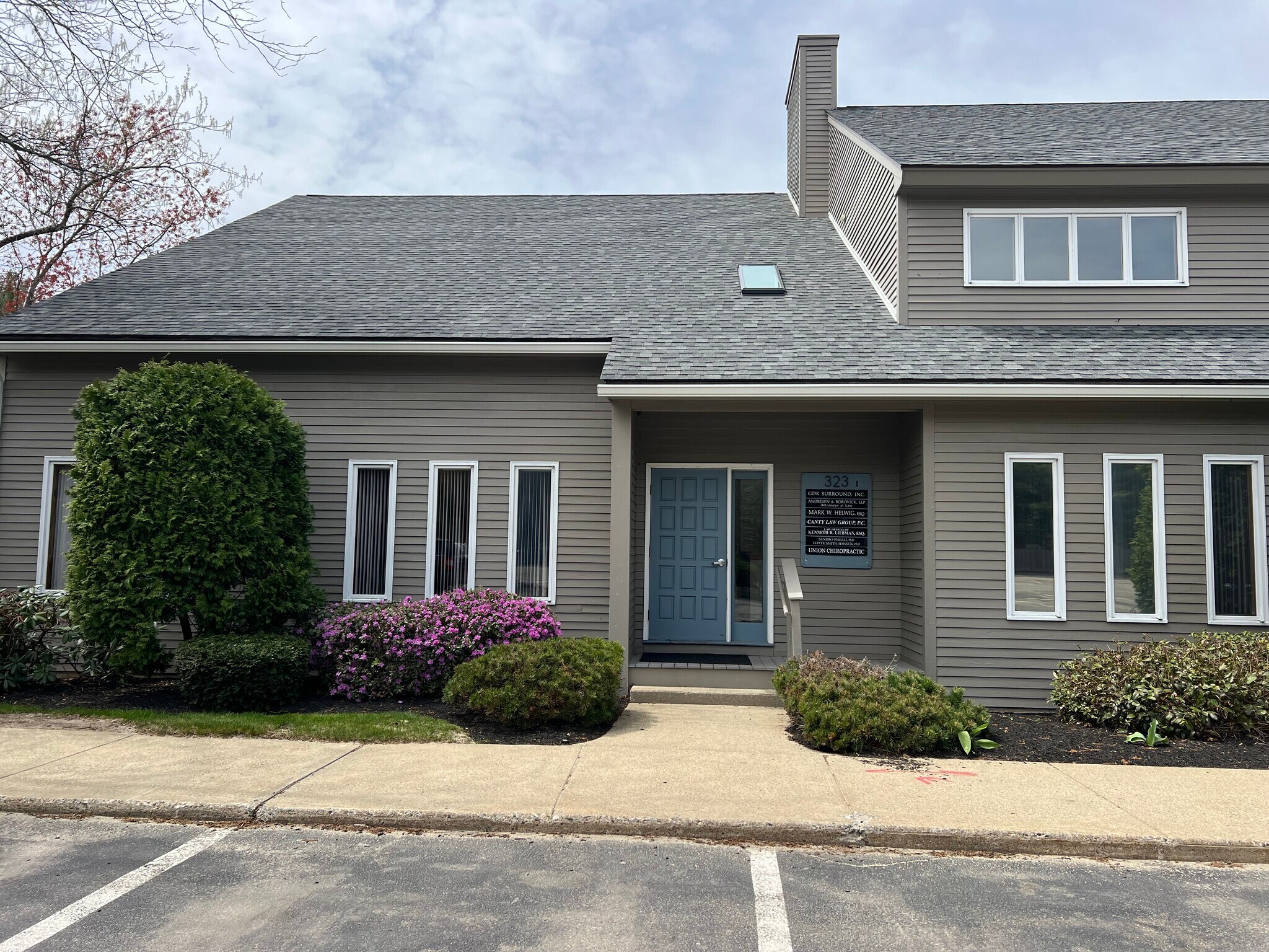 323 Boston Post Rd, Sudbury, MA for Rent