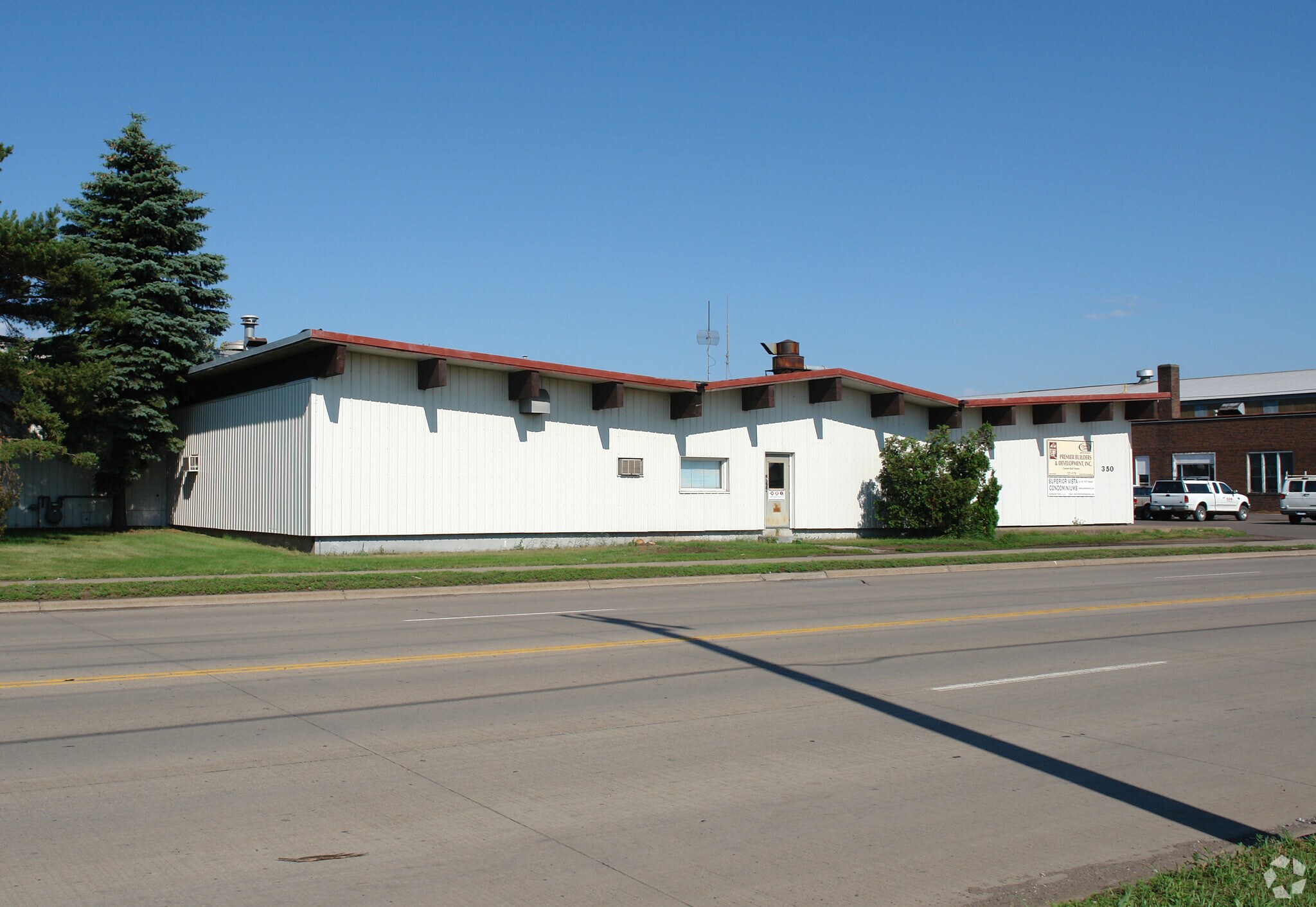 360 Garfield Ave Duluth, MN 55802 Industrial Property for Sale on