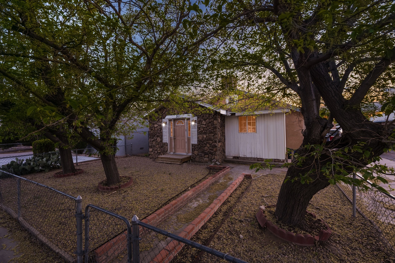 311 Princeton Dr SE, Albuquerque, NM for Sale