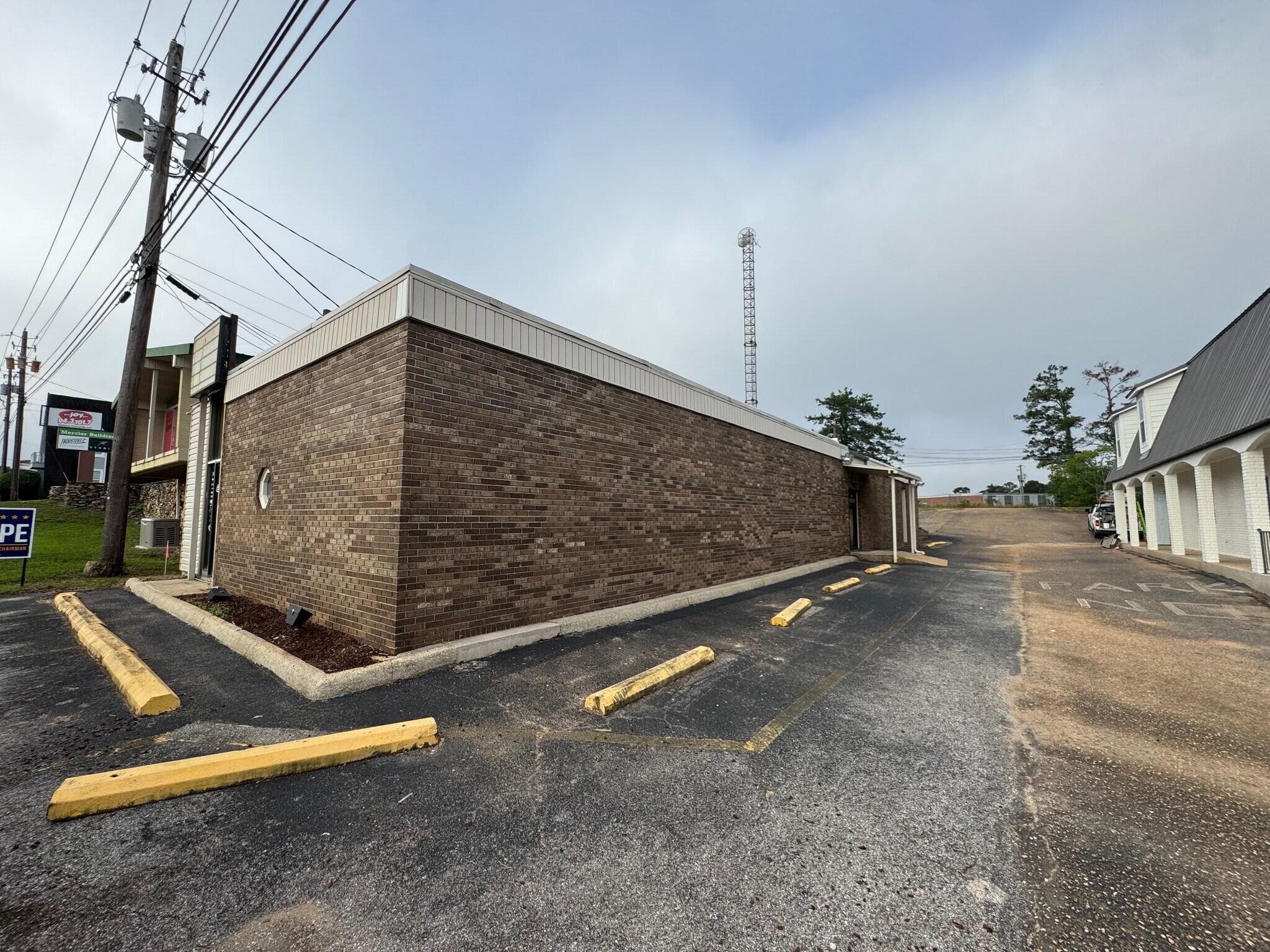 2571 Montgomery Hwy, Dothan, AL for Rent