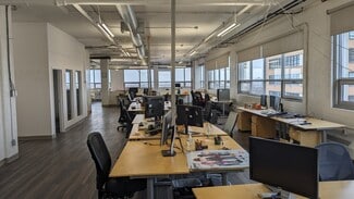 Montréal, QC Office - 55 Av Du Mont-Royal O