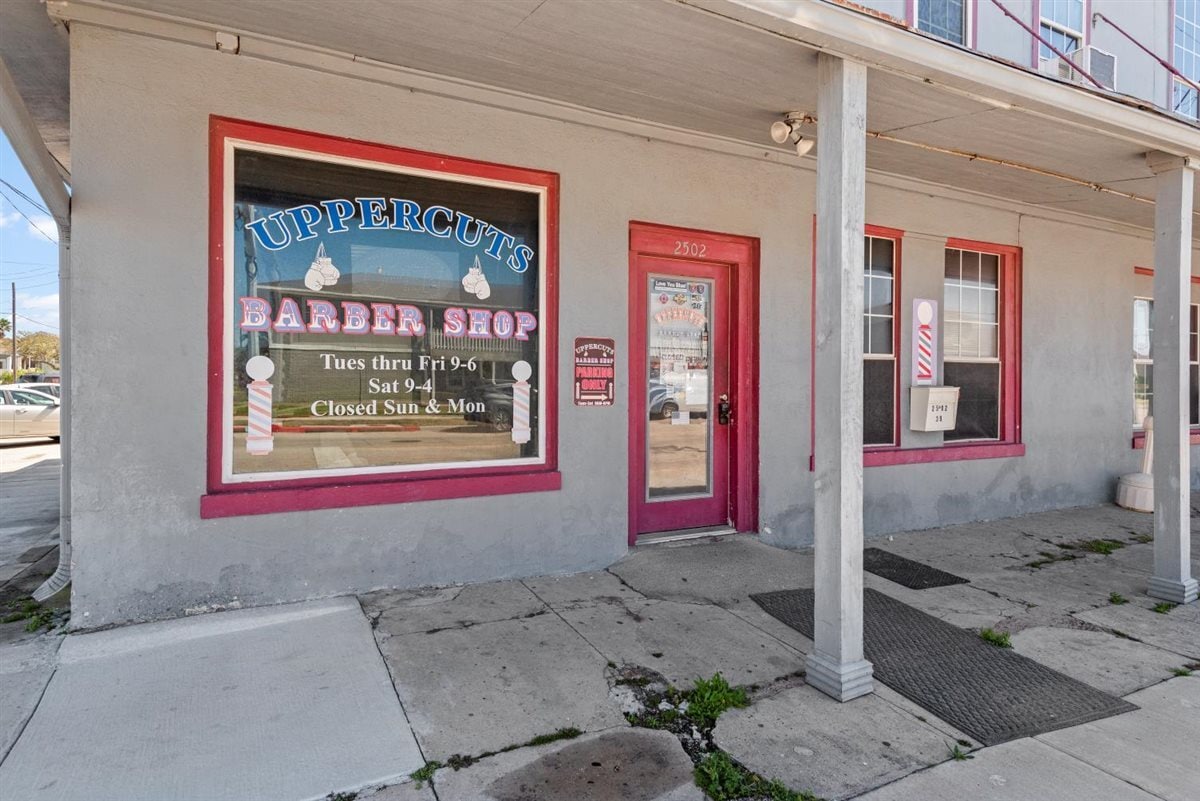 2502 39th St, Galveston, TX for Sale