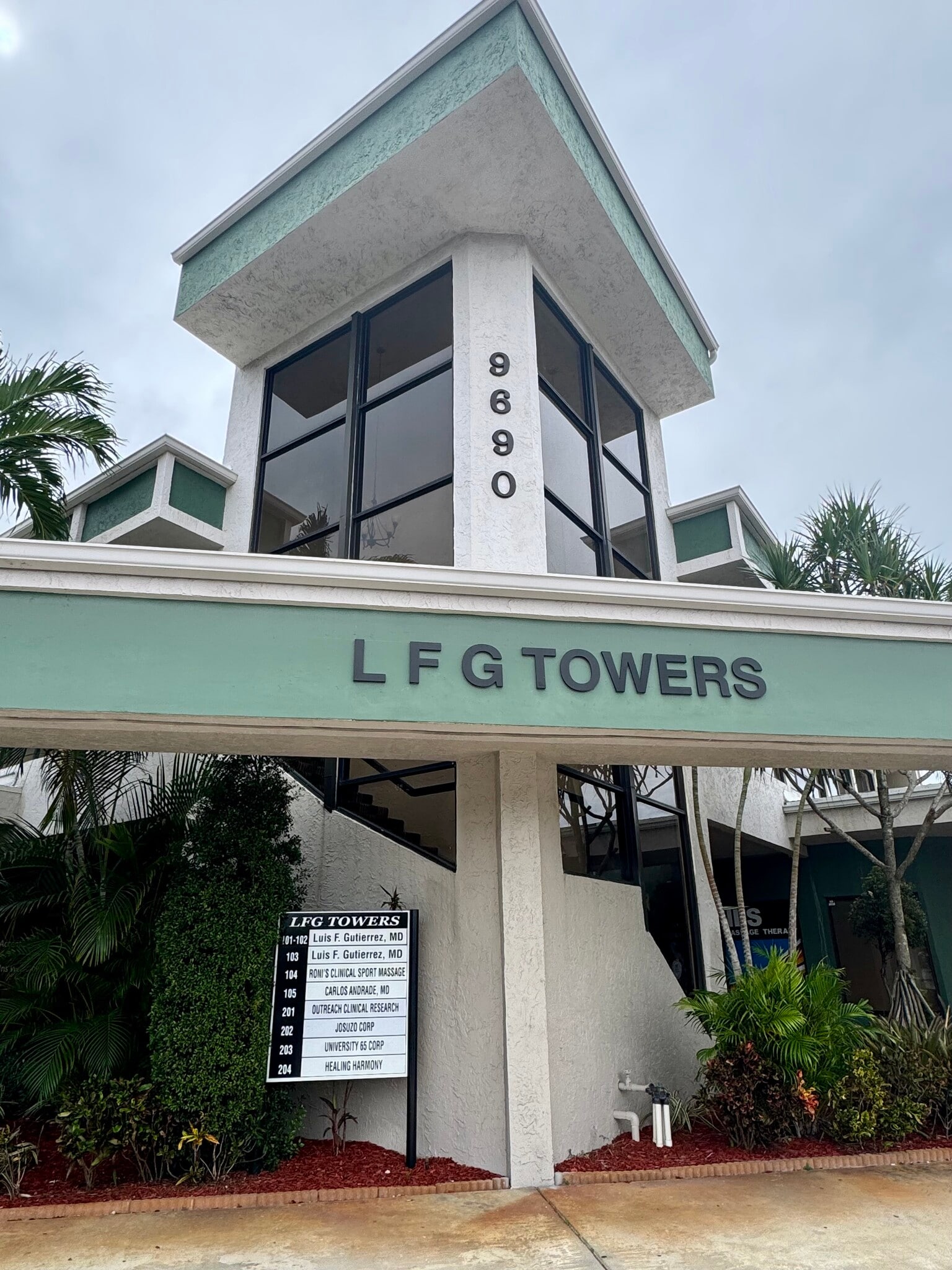 9690 W Sample Rd, Coral Springs, FL for Rent