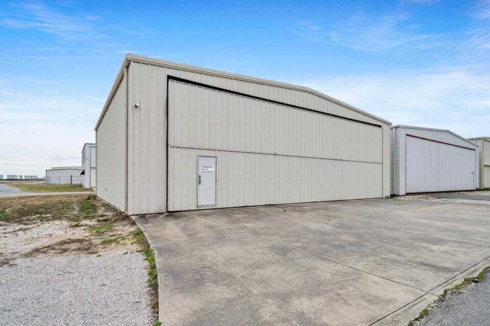 1001 Airport Rd, Destin, FL for Sale