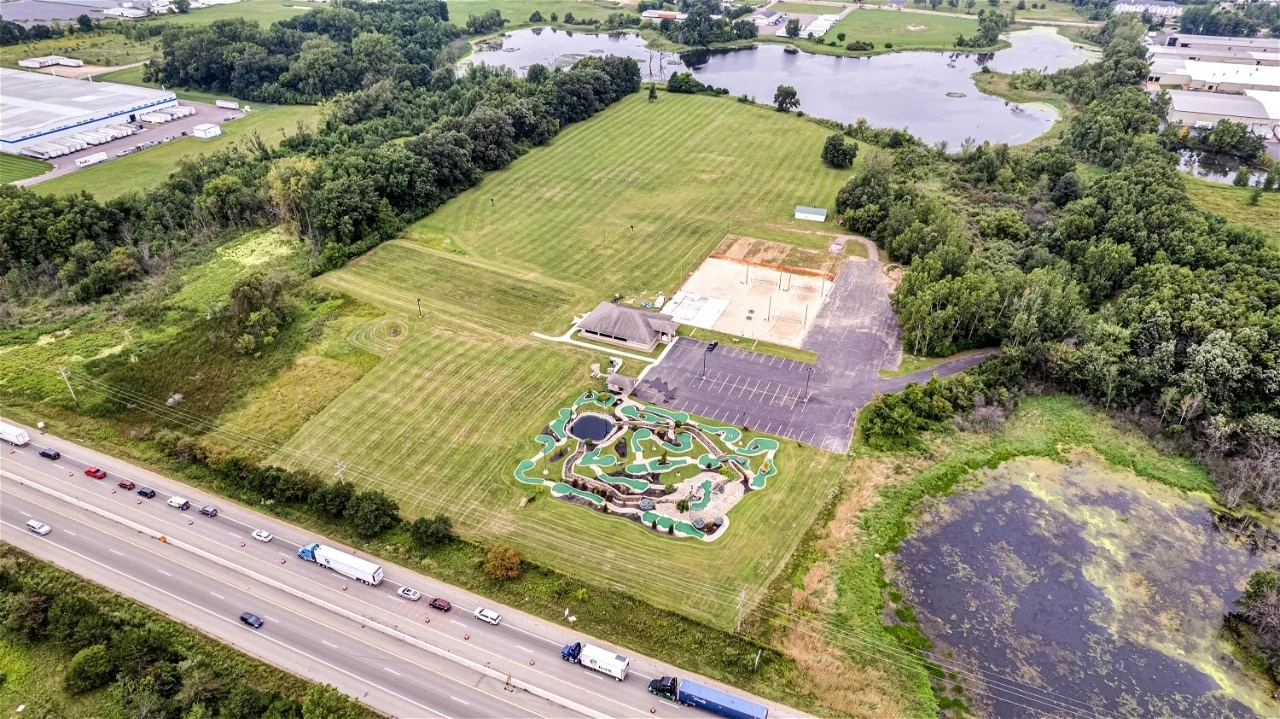 3600 Wayland Dr, Jackson, MI for Sale