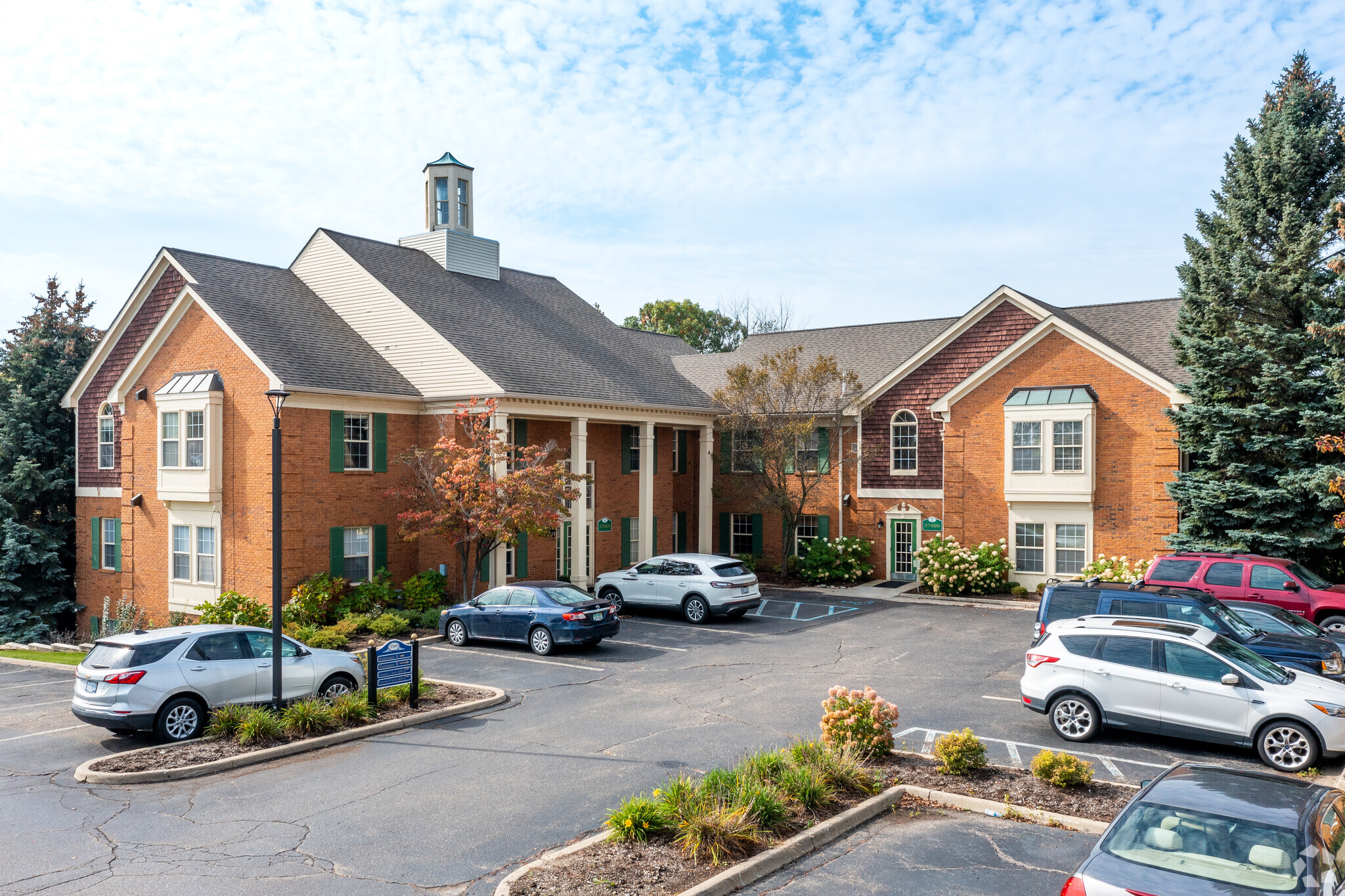 37899 W 12 Mile Rd, Farmington Hills, MI for Rent