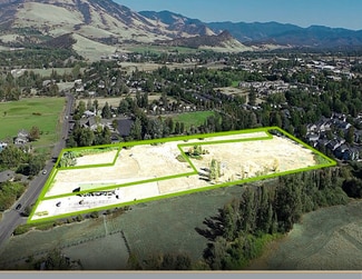 Ashland, OR Residential - 2082 E Main St