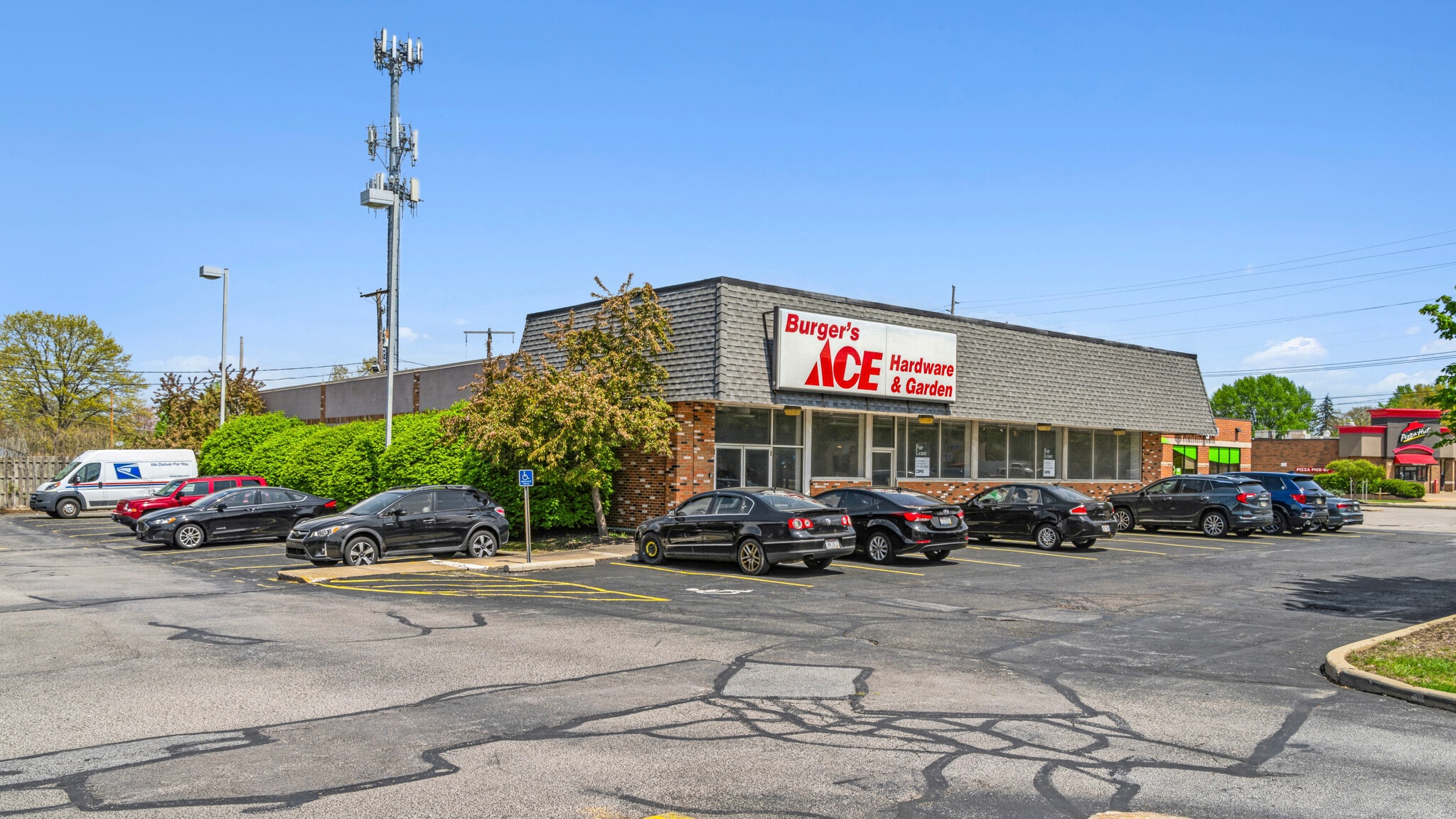 7333 Lakeshore Blvd, Mentor, OH for Rent