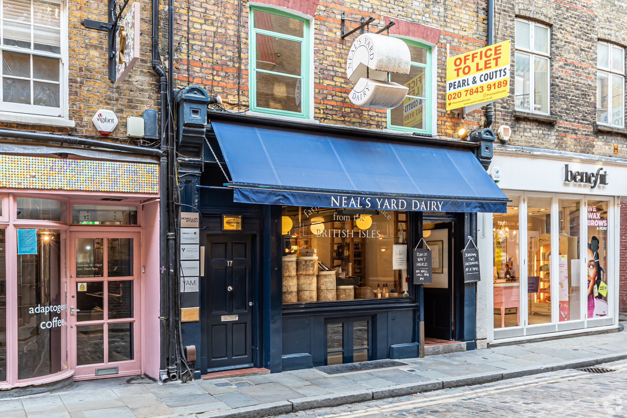 17 Shorts Gdns, London, LND for Rent