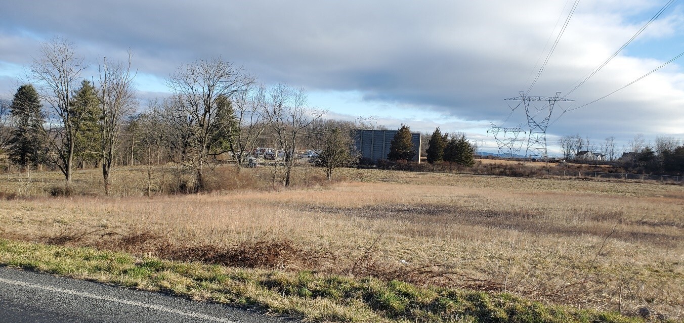 Hoffmansville Rd @ Rt 100, Bechtelsville, PA for Sale