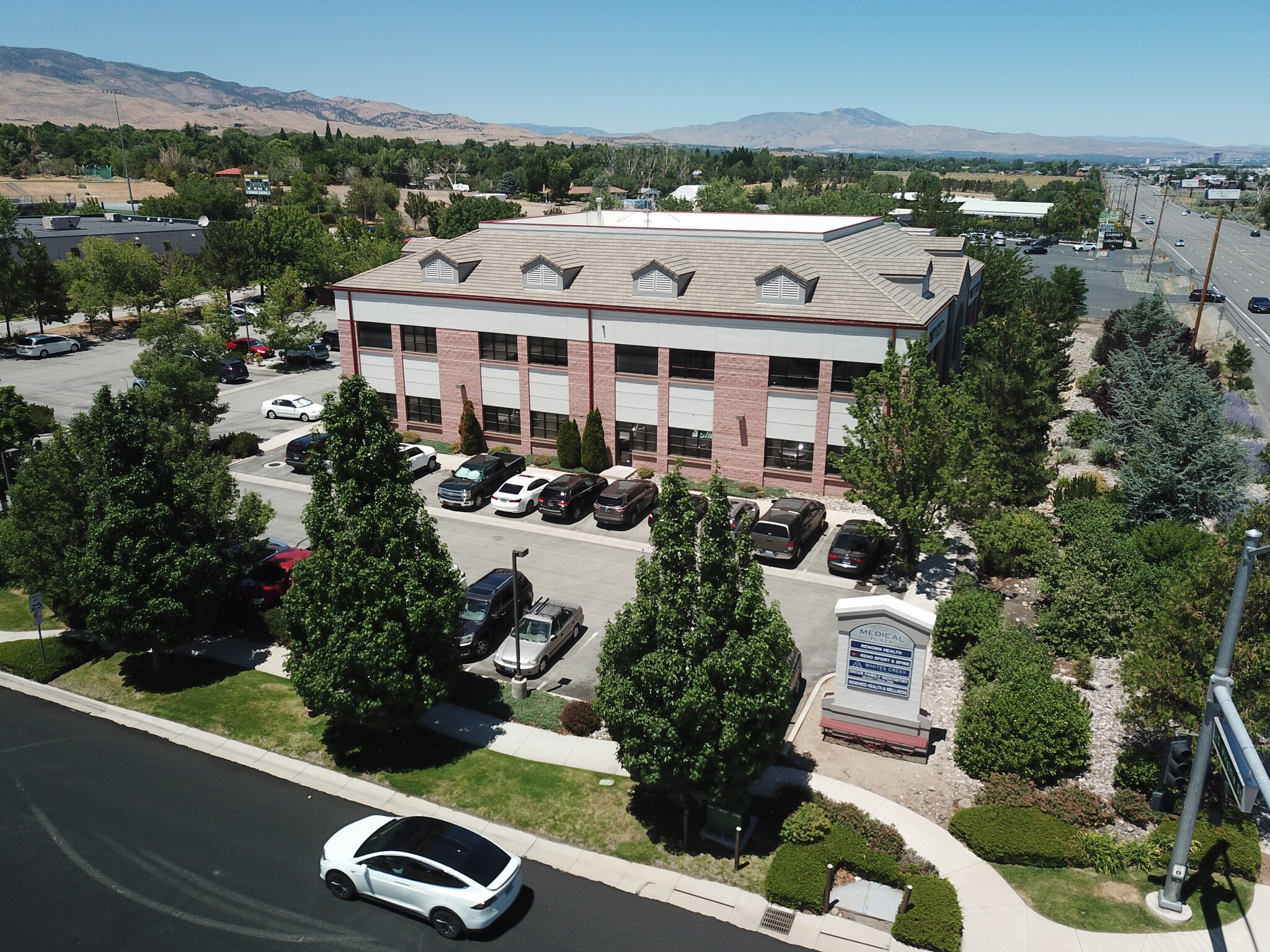 mccabe post office reno nv