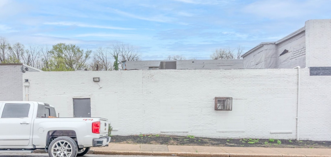 2605 Baker St, Baltimore, MD for Sale