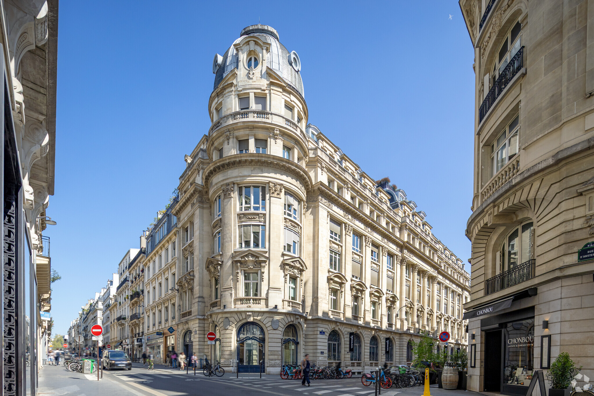2-4 Rue Jules Lefebvre, Paris, PAR for Rent