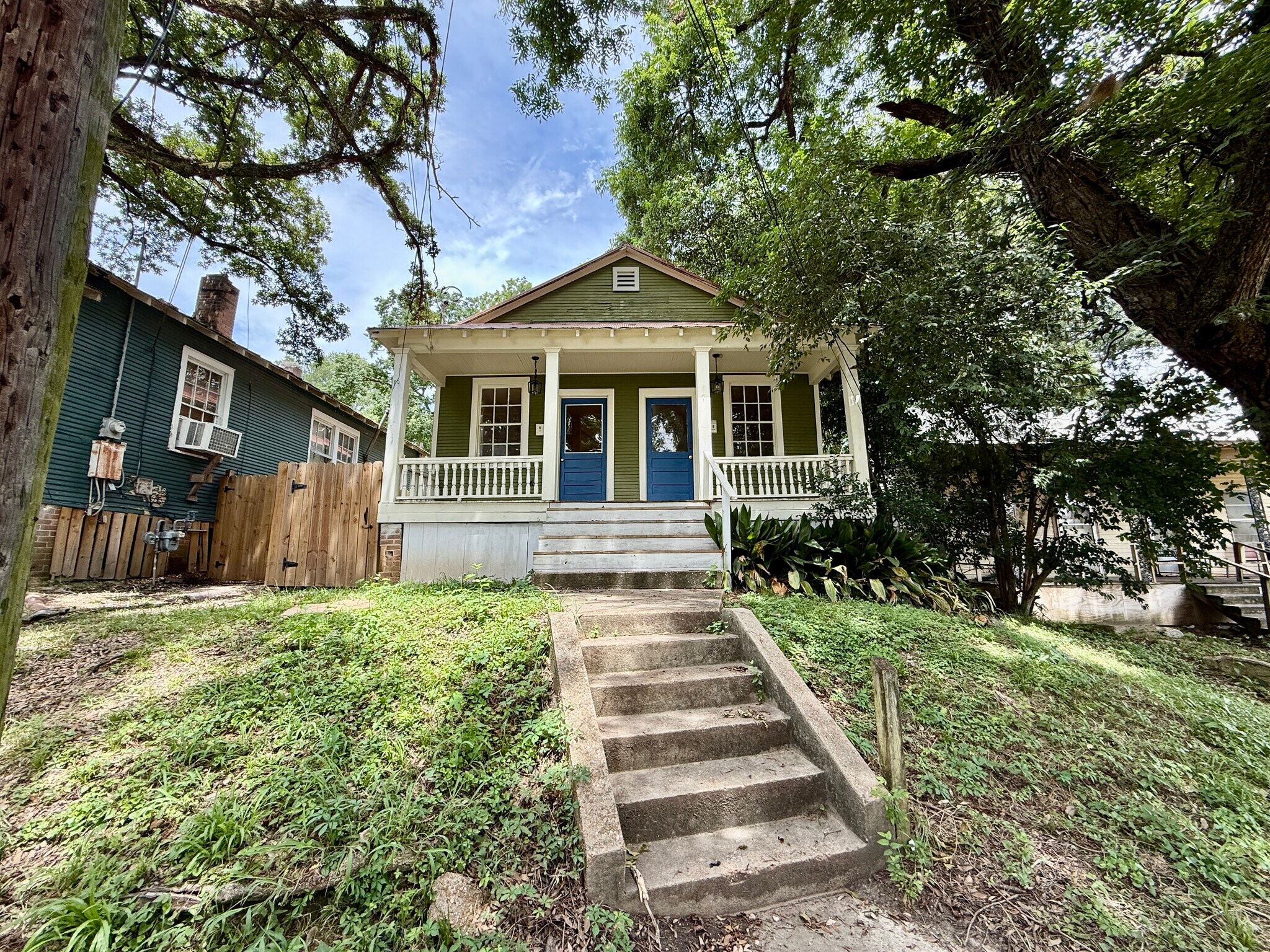 207 Saint Mary St, Natchez, MS for Sale
