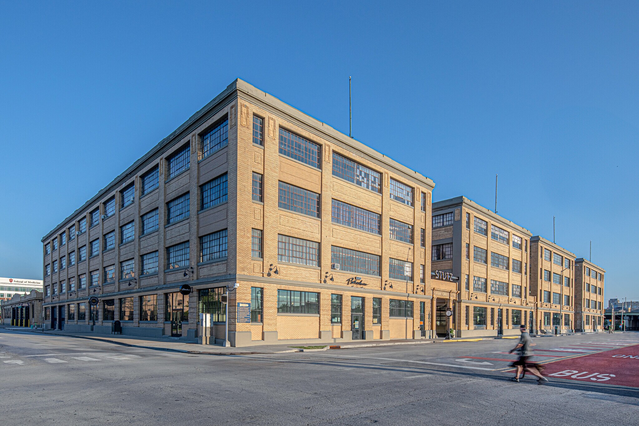 1020-1090 N Capitol Ave, Indianapolis, IN for Rent