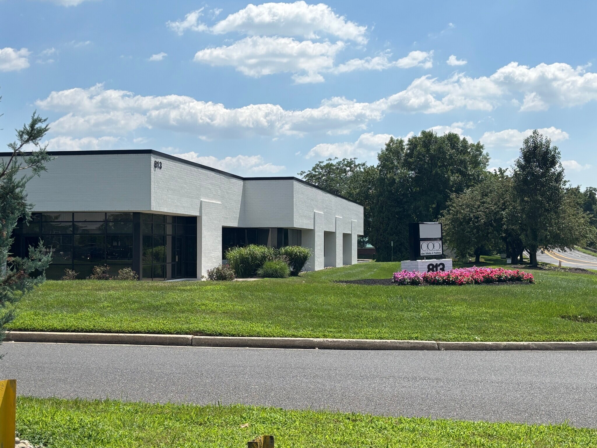 813 East Gate Dr, Mount Laurel, NJ for Sale