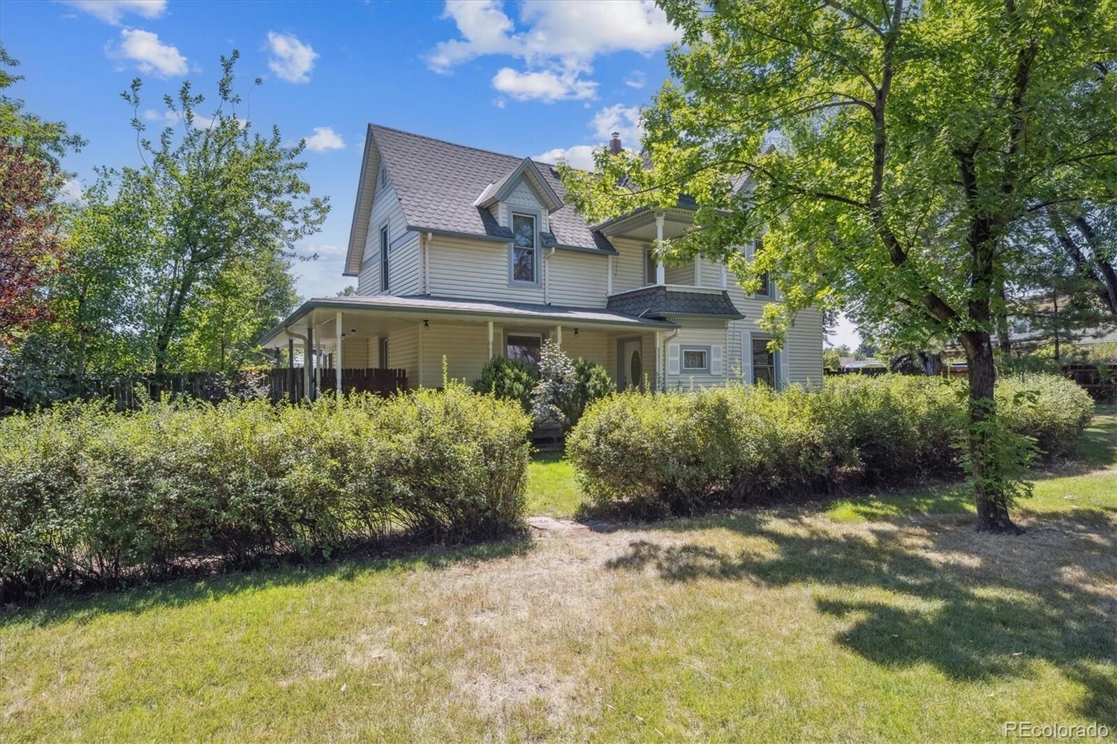 9000 W Jewell Ave, Lakewood, CO for Sale