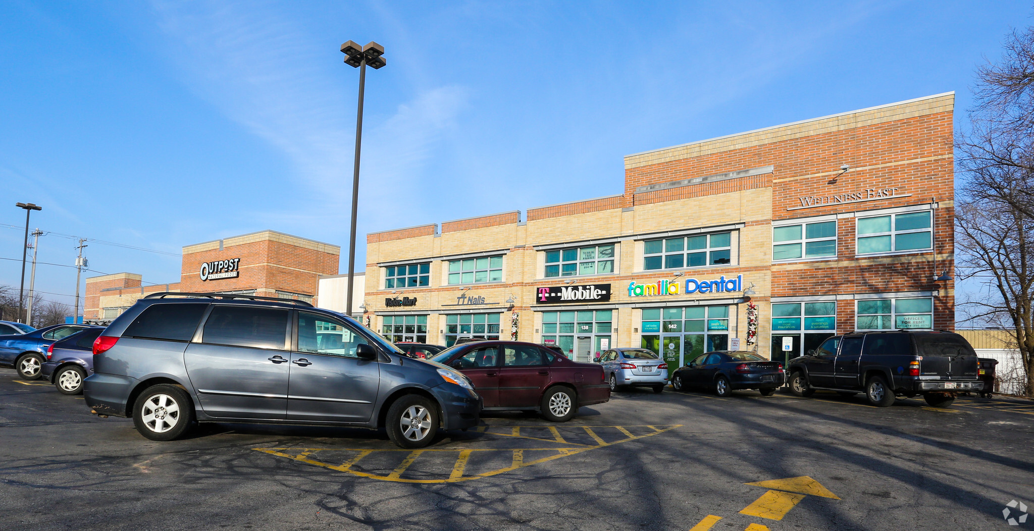 100-204 E Capitol Dr, Milwaukee, WI for Rent